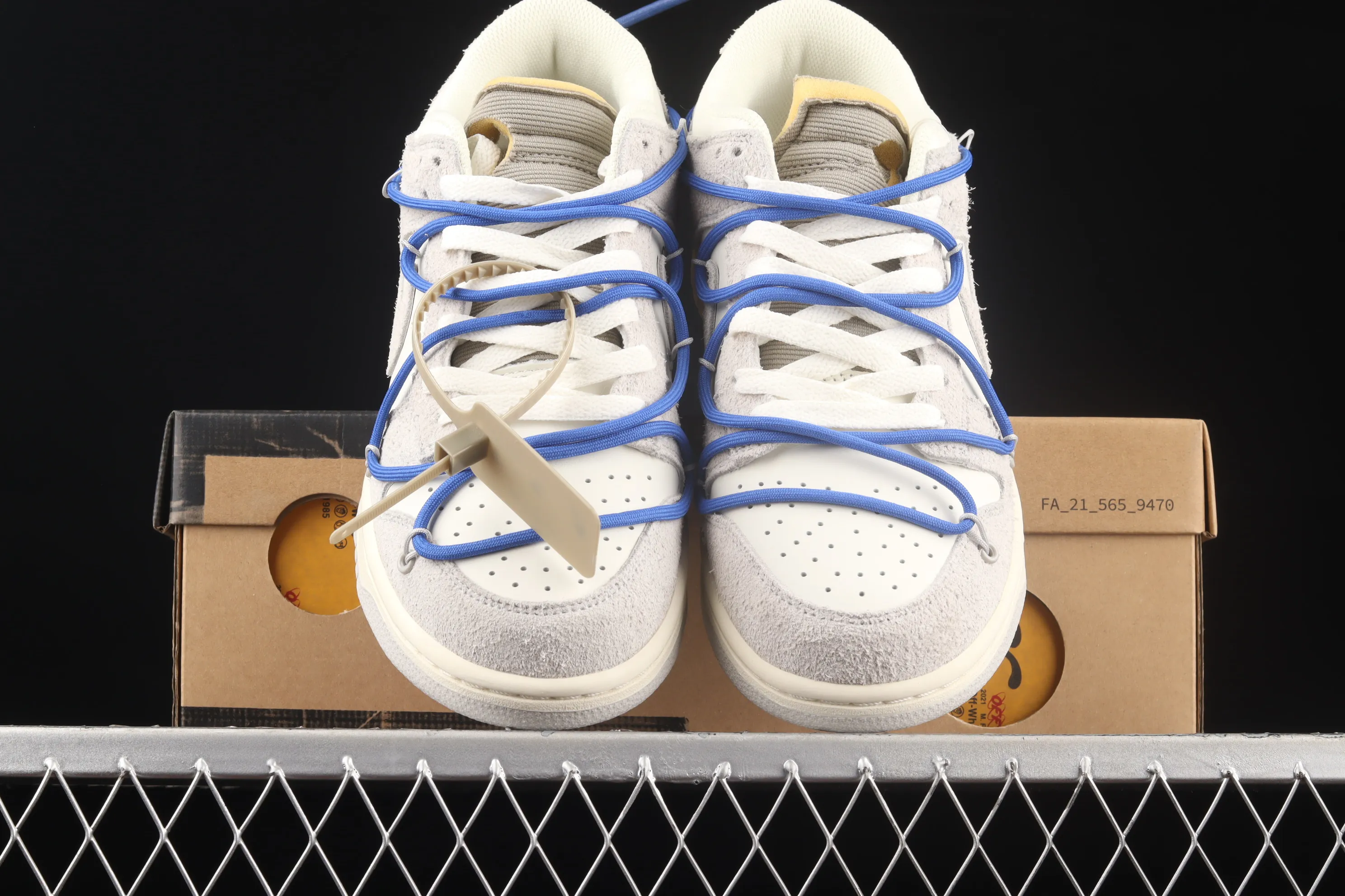 All Categories Nk SB Dunk Series Nk SB Dunk Low Low-top Sneakers Pure Original Version OF x Nk Dunk Low OW Suede SB Smash Backboard Fashion Casual Sneakers DJ0950-104